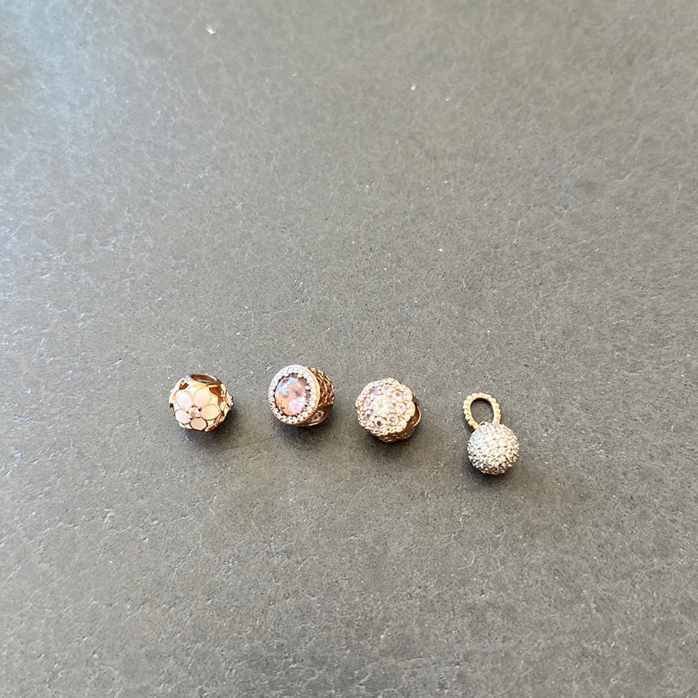 4 Pandora charms